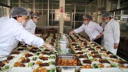 青島(dao)企(qi)業配(pei)餐服(fu)務(wu)解(jie)析(xi) 工(gong)廠(chang)食堂報(bao)價(jia)策(ce)略(lve)與餐飲(yin)管理之道